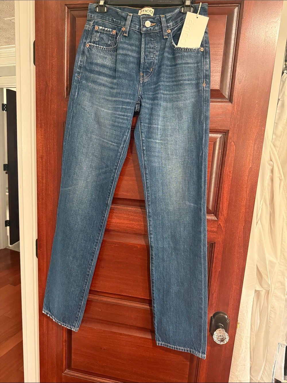 Etica Straight-Leg Women's Jeans in Medium Blue Wash